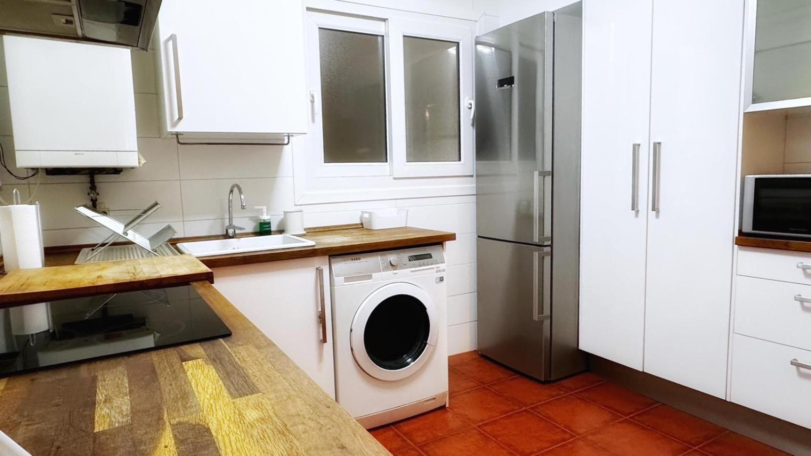 Apartamento Vivienda Turistica Ciudad Jardin Con Tranquilidad Y Wifi Bilbao Exterior foto